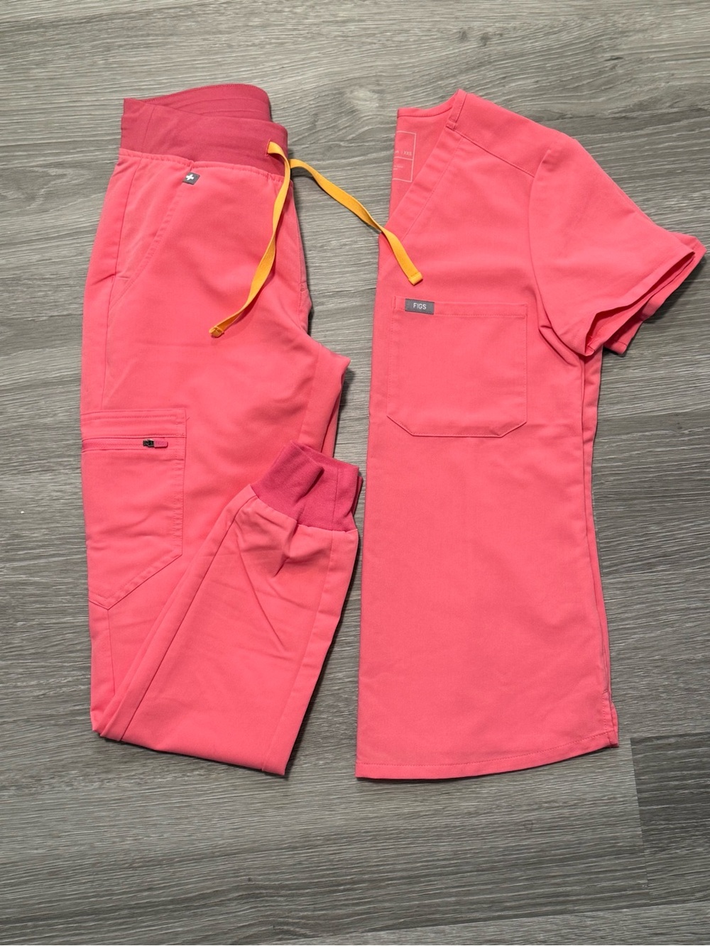 FIGS NEON PINK